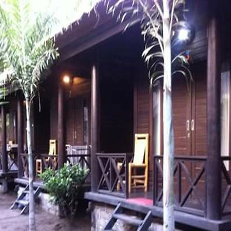 Mosaix Gili Bungalows Гили Траванган Экстерьер фото