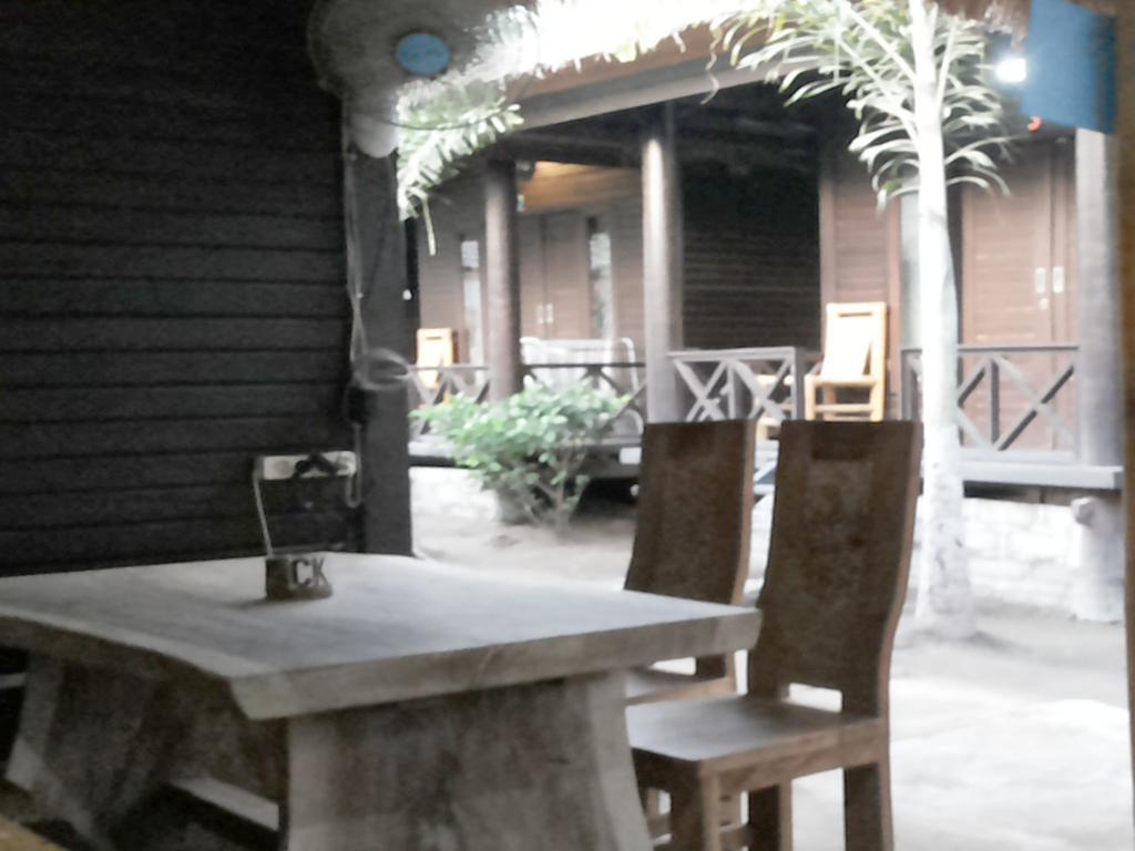 Mosaix Gili Bungalows Гили Траванган Экстерьер фото